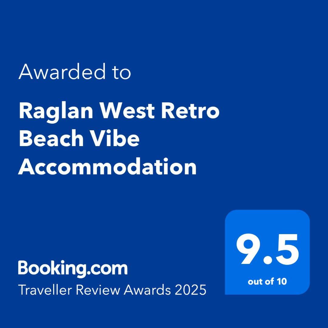 Raglan West Retro Beach Vibe Accommodation Esterno foto